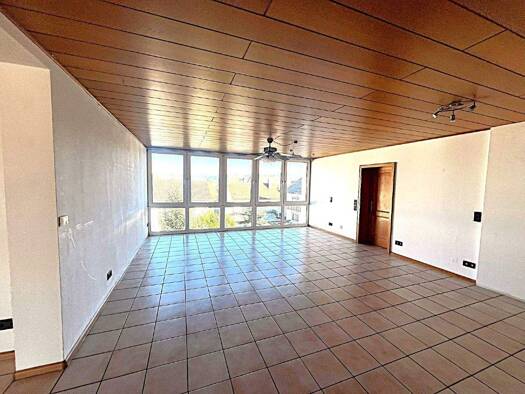 Wohnung zur Miete 1.260 € 3 Zimmer 126 m² 3. Geschoss frei ab 01.04.2026 Enkenbach 67677