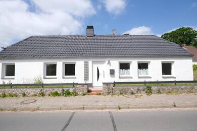 Haus zum Kauf 239.000 € 5 Zimmer 124 m² 620 m² Grundstück Klein Wittensee 24361