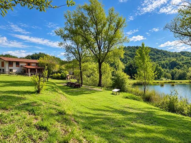 Bauernhaus zum Kauf 790.000 € 14 Zimmer 1.100 m² 170.000 m² Grundstück Licciana Nardi 54016
