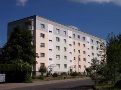 Wohnung zur Miete 346 € 2 Zimmer 60,7 m² 2. Geschoss frei ab sofort Dr.-Schwentner-Str. 99 Neustrelitz Neustrelitz 17235