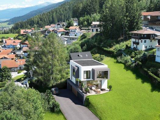 Einfamilienhaus zum Kauf 986.000 € 390 m² Grundstück Grinzens 6095