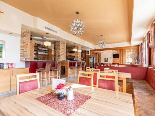 Restaurant zum Kauf 799.000 € 1.084 m² Gastrofläche 640 m² Grundstück Sommerein 2453