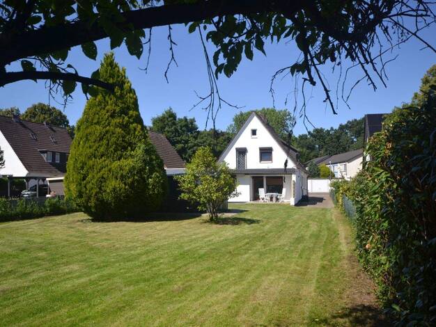 Mehrfamilienhaus zum Kauf 440.000 € 10 Zimmer 170,4 m² 1.012 m² Grundstück Schenefeld 22869