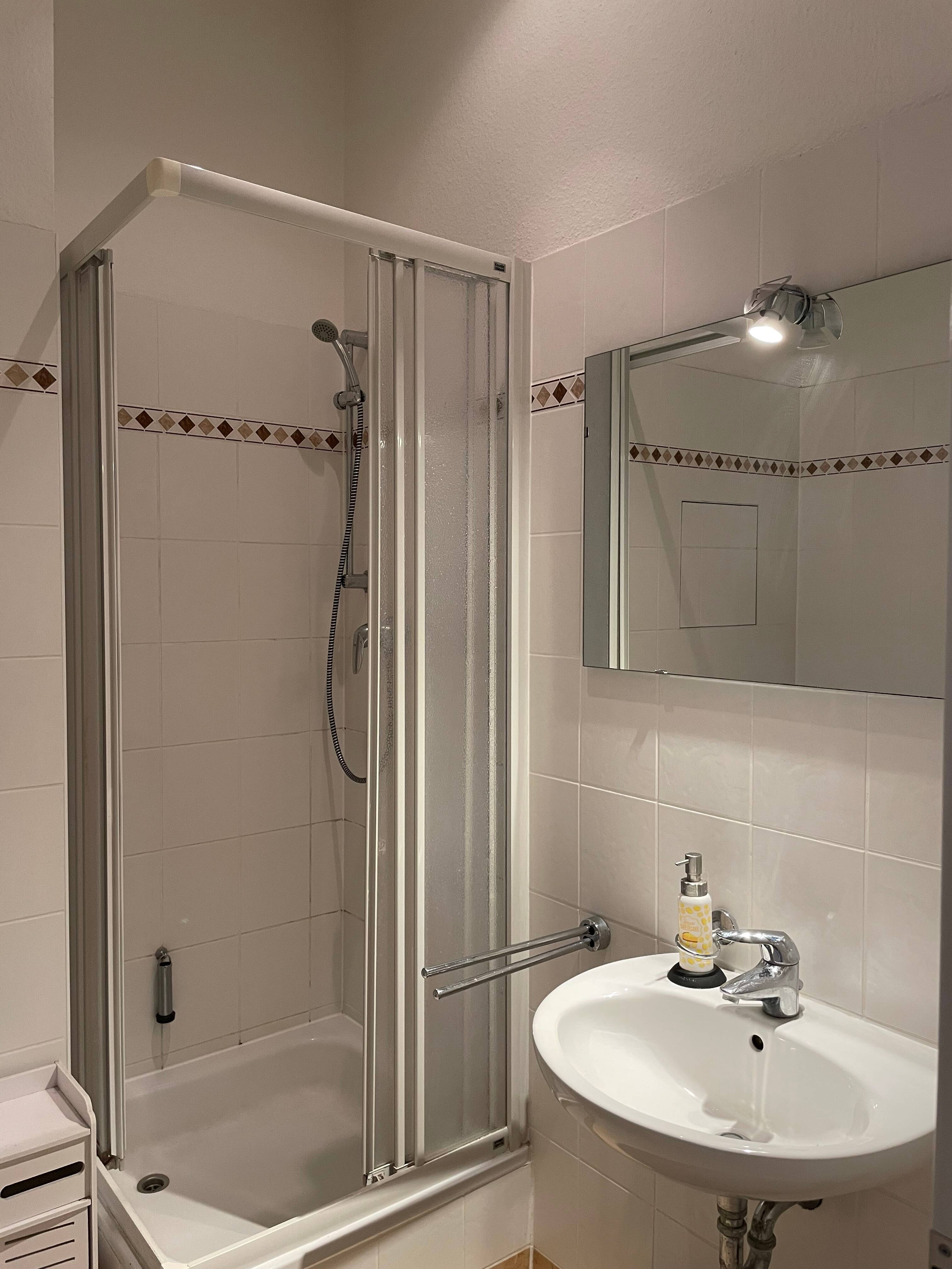 Property thumbnail 8