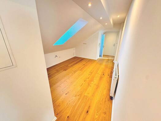 Wohnung zum Kauf provisionsfrei 189.000 € 3 Zimmer 64,7 m² frei ab sofort Bergstraße 35 Burgthann 90559