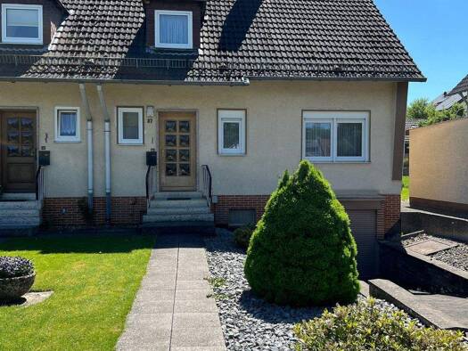 Doppelhaushälfte zum Kauf 295.000 € 5 Zimmer 108 m² 706 m² Grundstück Niederkaufungen Kaufungen 34260