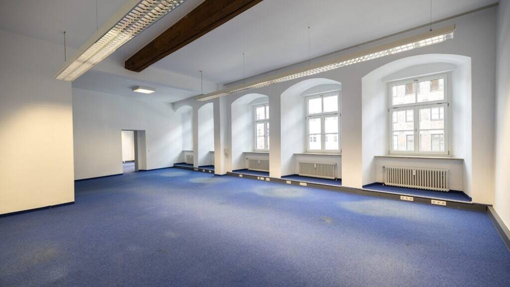 Bürofläche zur Miete 2.470 € 260 m² Bürofläche Altstadt Landshut 84028