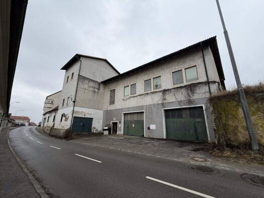 Produktionshalle zum Kauf 102 € 2.500 m² Lagerfläche Straß im Straßertale 3491