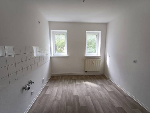 Wohnung zur Miete 339 € 3 Zimmer 52,1 m² 1. Geschoss Schillerstraße (Geusa) Geusa Merseburg 06217