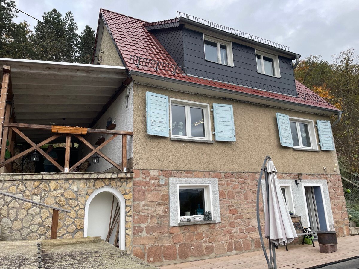 Einfamilienhaus zum Kauf 189.000 € 4 Zimmer 95 m²<br/>Wohnfläche 5.035 m²<br/>Grundstück Zentrum Rudolstadt 07407