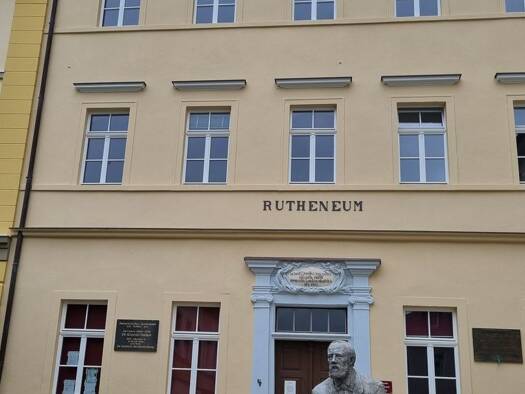 Wohnung zur Miete 800 € 3 Zimmer 100 m² 1. Geschoss Kirchplatz 4 Schleiz 07907