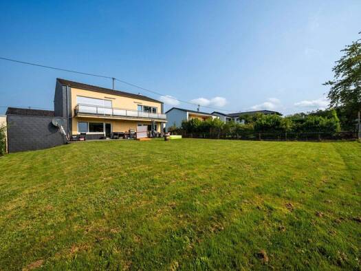 Einfamilienhaus zum Kauf 329.000 € 8 Zimmer 209,4 m² 774 m² Grundstück Herforst 54662