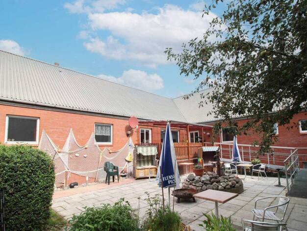 Sonstiges zum Kauf als Kapitalanlage geeignet 625.000 € 10 Zimmer 310,7 m² 5.530,1 m² Grundstück Emkendorf Tröndel 24321