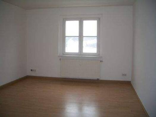 Wohnung zur Miete 410 € 3 Zimmer 74 m² 1. Geschoss frei ab sofort Zeulenroda Zeulenroda-Triebes 07937