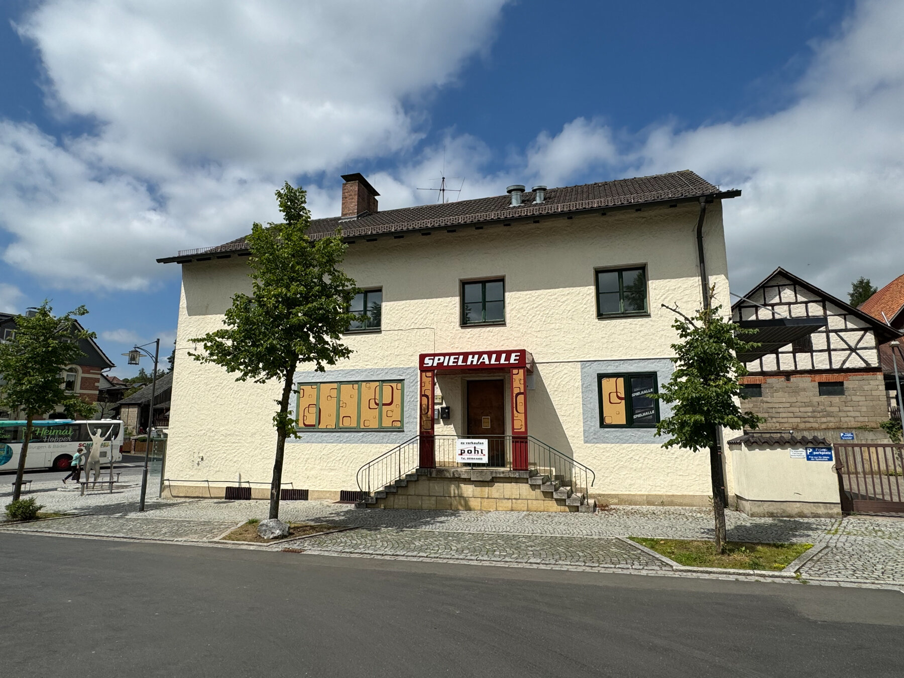 Wohn- und Geschäftshaus zum Kauf 198.000 € 8 Zimmer 320 m²<br/>Fläche 670 m²<br/>Grundstück Rodach Bad Rodach 96476