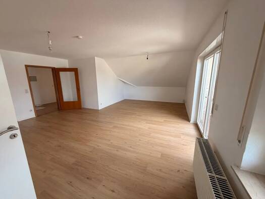 Wohnung zur Miete 790 € 3 Zimmer 110 m² Geschoss 1/2 frei ab sofort Bimbach Großenlüder 36137