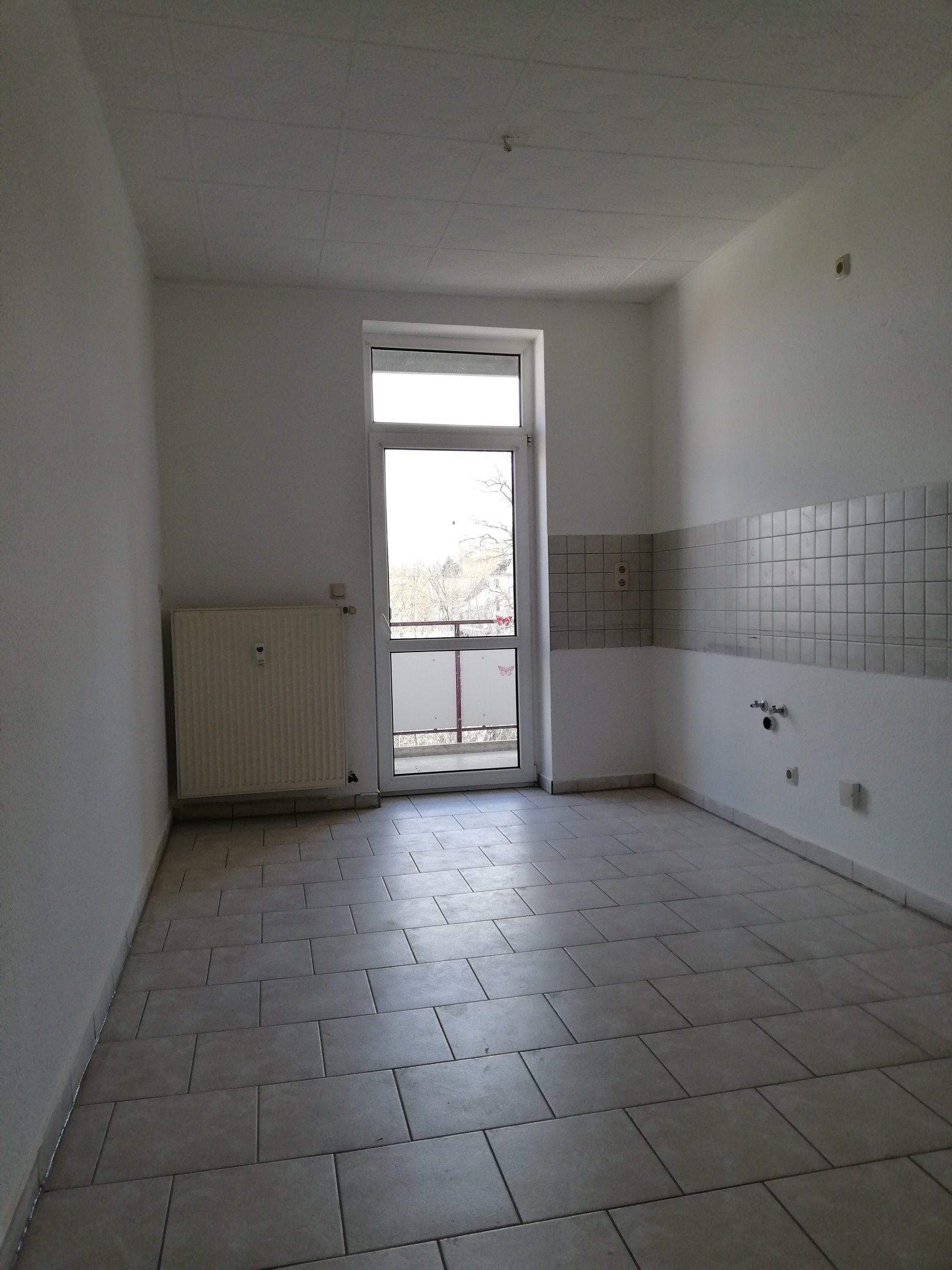 Wohnung zur Miete 280 € 1 Zimmer 50,6 m²<br/>Wohnfläche 2.<br/>Geschoss ab sofort<br/>Verfügbarkeit Döbeln Döbeln 04720