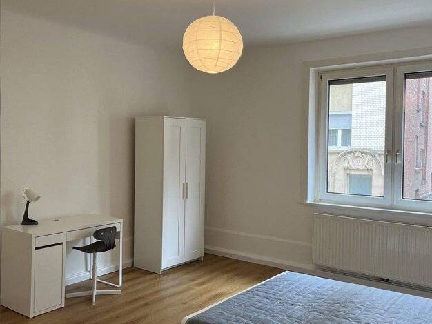 WG-Zimmer zur Miete Wohnen auf Zeit 560 € 20,5 m² 1. Geschoss frei ab 01.12.2025 Aspergstraße 42 Ost Stuttgart 70186