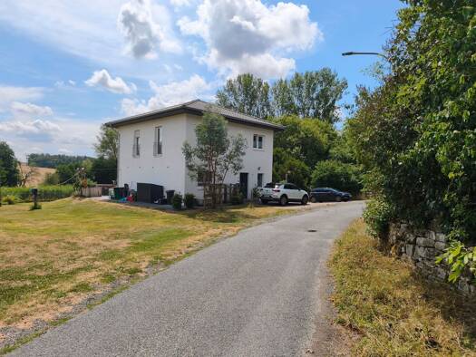 Einfamilienhaus zum Kauf 460.000 € 6 Zimmer 130 m² 2.092 m² Grundstück frei ab sofort Neidelsbach 7 Eubigheim Ahorn 74744