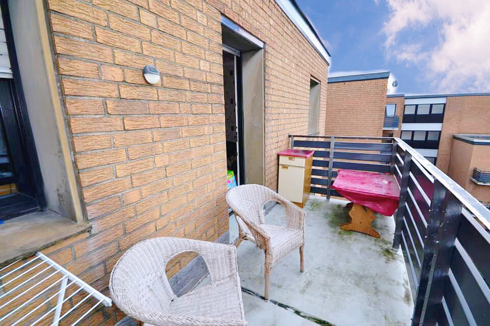 Wohnung zum Kauf 95.000 € 2 Zimmer 62 m²<br/>Wohnfläche 4.<br/>Geschoss 01.03.2025<br/>Verfügbarkeit Ahe Bergheim 50127