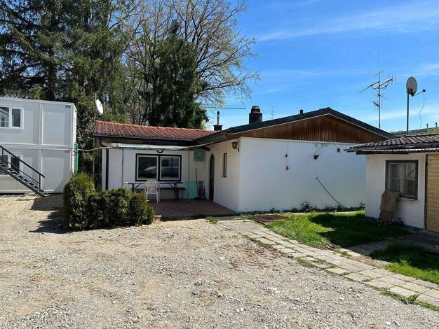 Mehrfamilienhaus zur Miete 2.500 € 8 Zimmer 200 m² 750 m² Grundstück frei ab 01.03.2026 Siegertsbrunn Höhenkirchen 85635