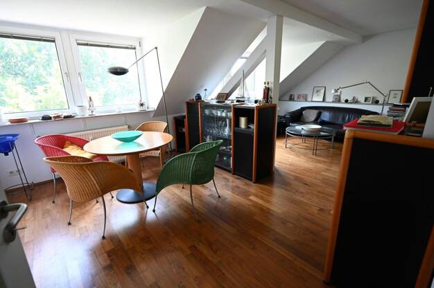Wohnung zum Kauf provisionsfrei 475.000 € 3 Zimmer 93 m² Dachgeschoss, 4. Geschoss Pempelfort Düsseldorf, Stadtbezirk 1 40477