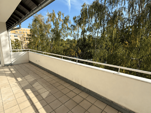 Wohnung zum Kauf 215.000 € 4 Zimmer 109 m² Geschoss 3/3 frei ab sofort Steinforststraße 45 Alterlangen Erlangen 91056