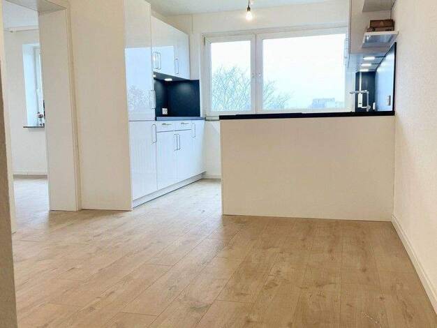 Wohnung zur Miete 1.400 € 3,5 Zimmer 87 m² 4. Geschoss frei ab 01.03.2026 Seeäckerstrasse 23 Eltingen Leonberg 71229