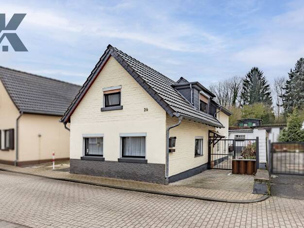 Einfamilienhaus zum Kauf 199.000 € 4 Zimmer 80 m² 283 m² Grundstück Theresiastraße 26 Alstädten/Burbach Hürth 50354