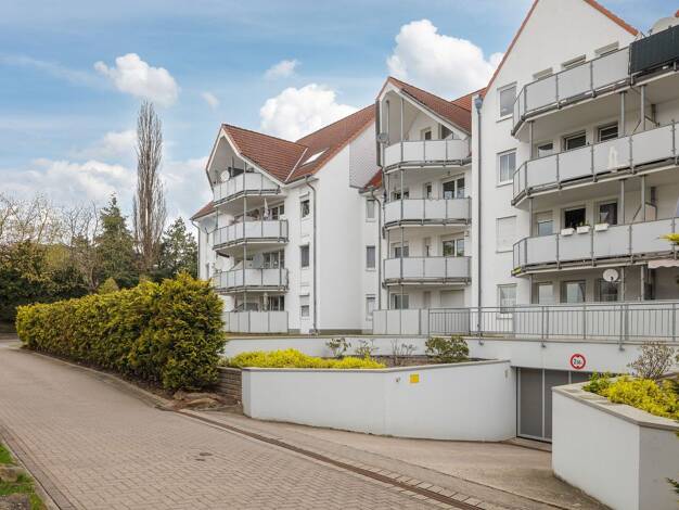 Wohnung zum Kauf 180.000 € 3 Zimmer 90 m² 2. Geschoss Rinteln Rinteln 31737