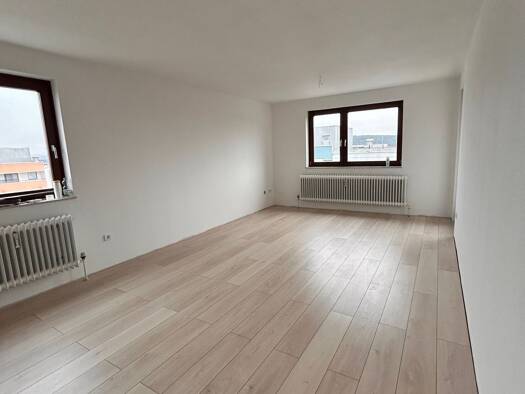 Wohnung zur Miete 901 € 3 Zimmer 77 m² Geschoss 8/9 frei ab 01.02.2026 Roter Hügel Bayreuth 95445