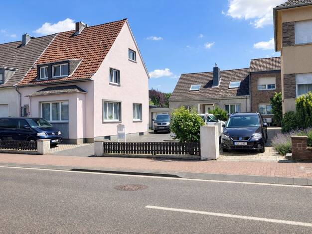 Einfamilienhaus zum Kauf 349.000 € 6 Zimmer 140 m² 341 m² Grundstück Innenstadt Euskirchen 53879