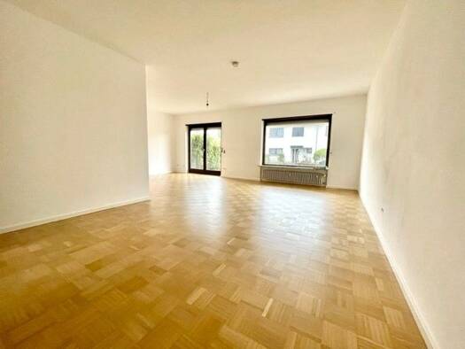 Reihenmittelhaus zur Miete 1.950 € 5 Zimmer 150 m² 250 m² Grundstück frei ab 01.12.2026 Seckenheim Mannheim 68239