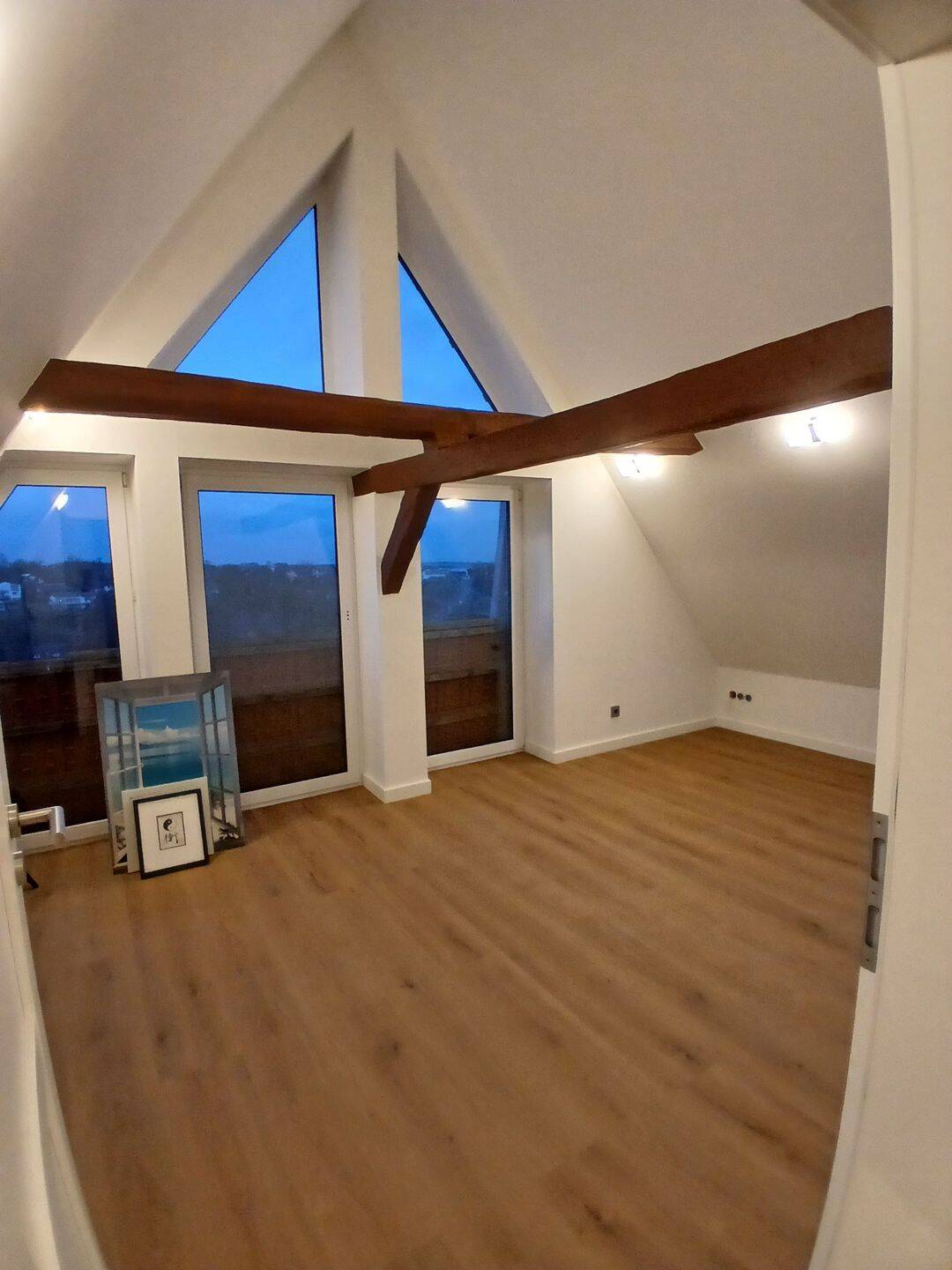 Immobilie in Wolfhagen - Sanierte, helle & moderne Maisonette-Wohnung, in 2 Wohnungen aufteilbar! Fußbodenheizg.! Balkon& Einbauküche, Innenstadt* - Bild 4