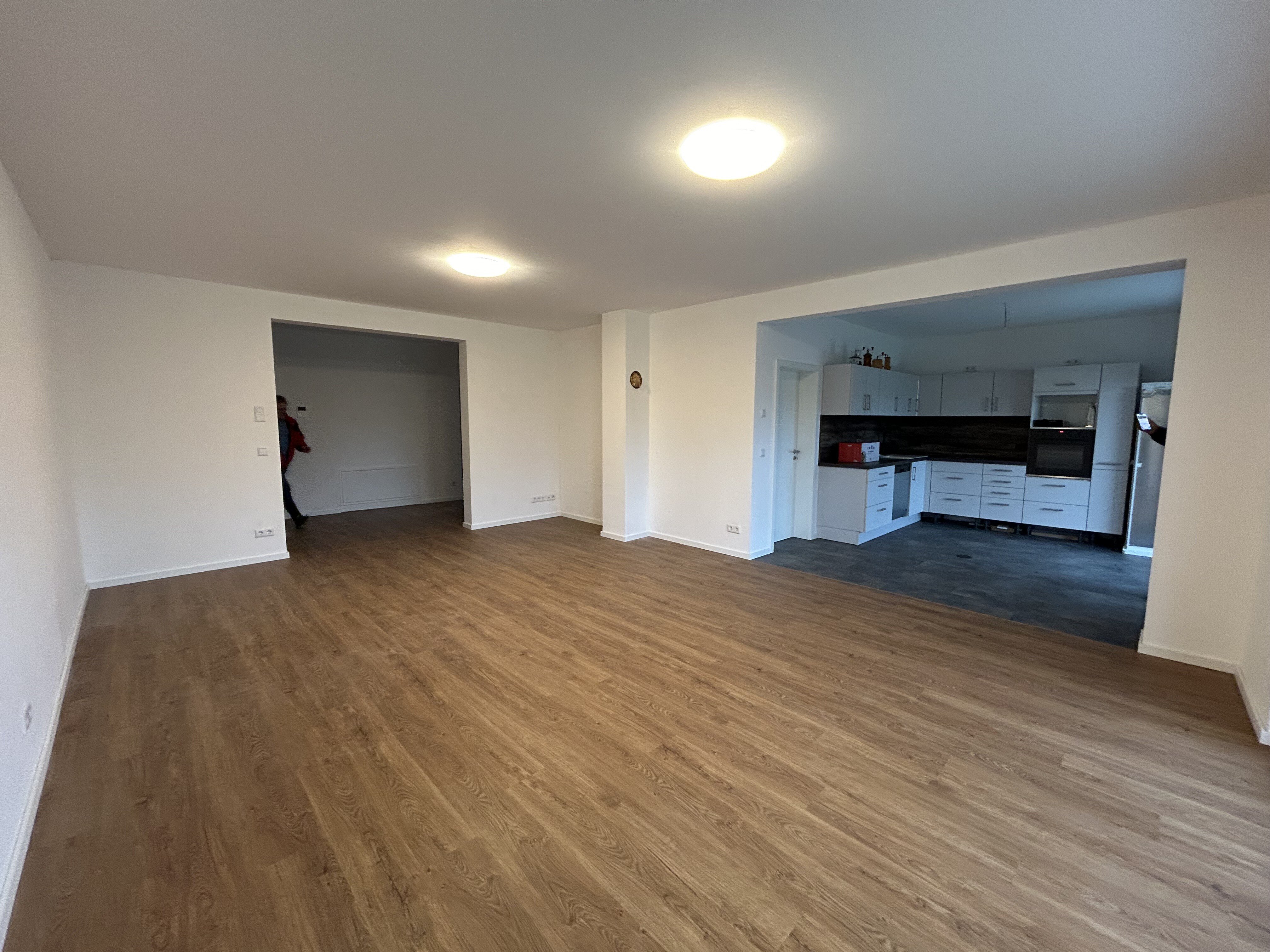 Einfamilienhaus zum Kauf 299.000 € 3 Zimmer 90 m²<br/>Wohnfläche 550 m²<br/>Grundstück 01.12.2024<br/>Verfügbarkeit Zeitz Zeitz 06712