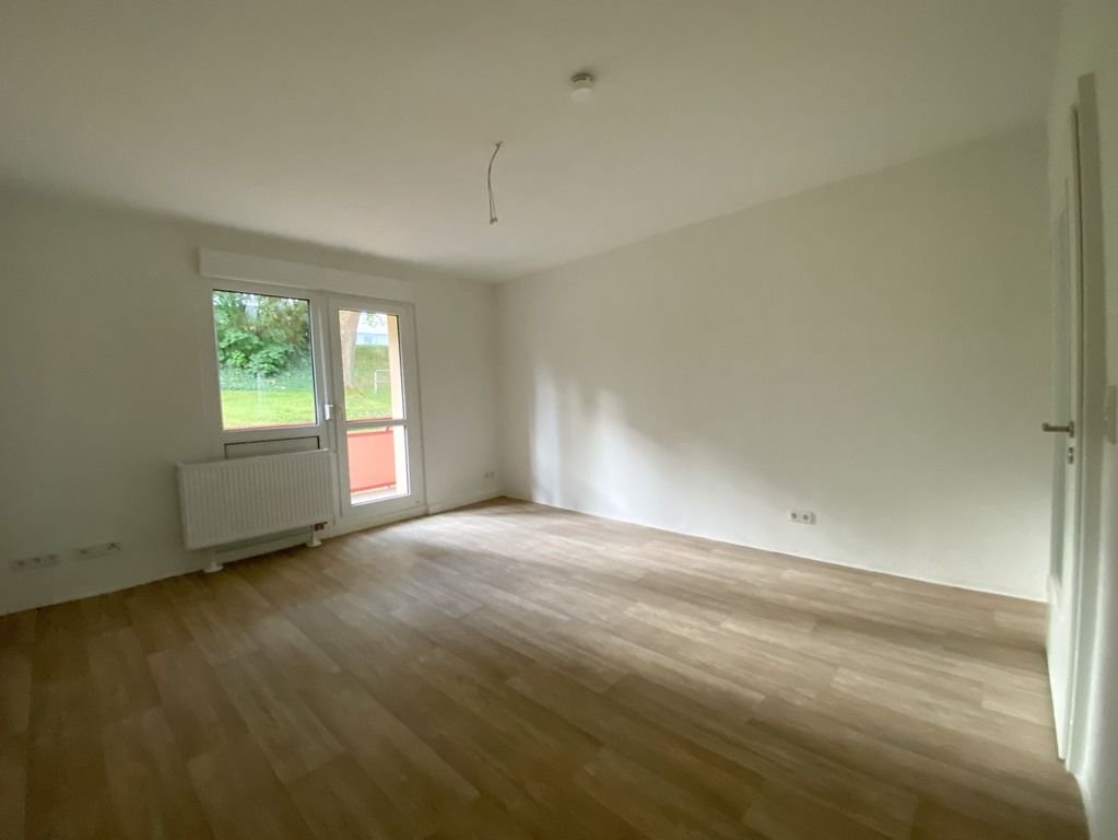 Wohnung zur Miete 424,79 € 3 Zimmer 59,7 m²<br/>Wohnfläche 4.<br/>Geschoss Straße der Freundschaft 30 Zella-Mehlis 98544