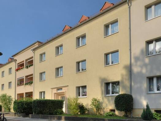 Wohnung zur Miete 585 € 3 Zimmer 68,8 m² 3. Geschoss Leibnizstraße 12 Landrain Nord 06118