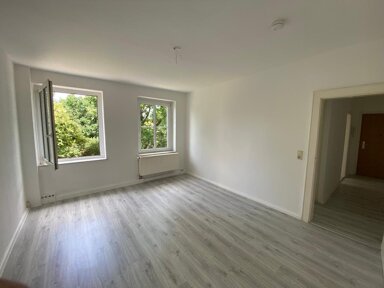 Wohnung zur Miete 270 € 2 Zimmer 52 m² 1. Geschoss frei ab sofort Schillerstr.33 Schönebeck Schönebeck (Elbe) 39218