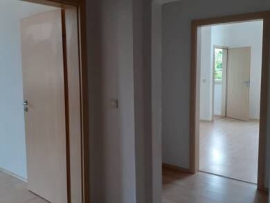 Wohnung zur Miete 413 € 2 Zimmer 63,6 m² frei ab sofort Wolfen Bitterfeld-Wolfen 06766