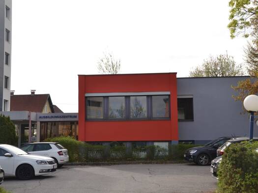 Praxisfläche zur Miete 14 € 6 Zimmer 176 m² Bürofläche Lind Villach 9500