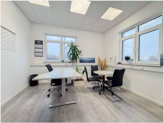 Bürofläche zur Miete 1.500 € 8 Zimmer 225 m² Bürofläche Atzenhain Mücke / Atzenhain 35325