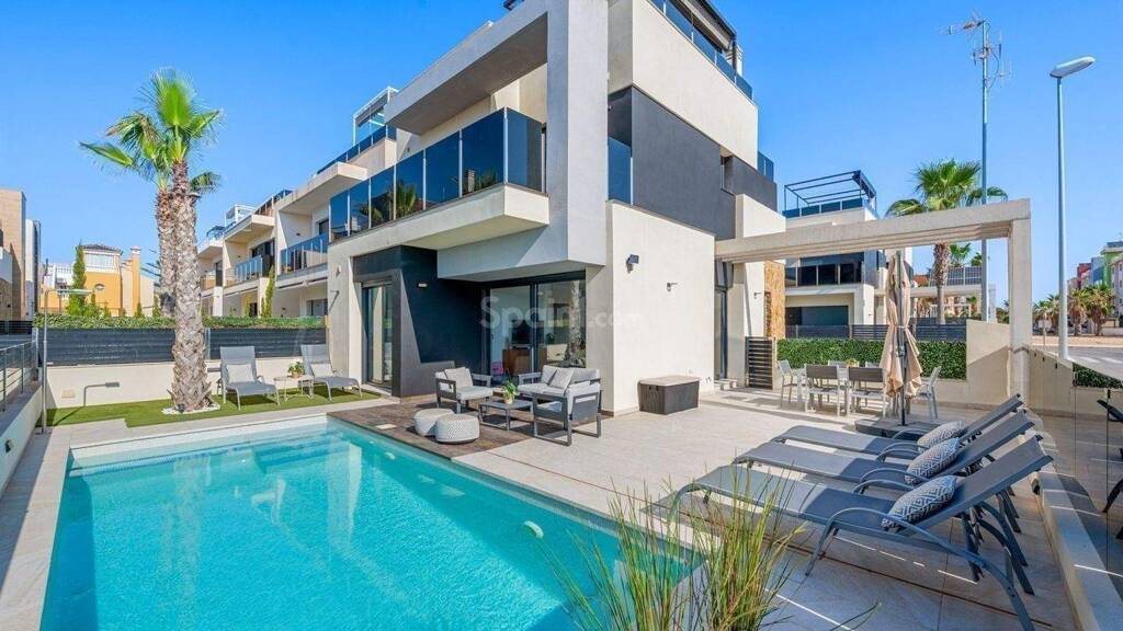 Villa zum Kauf provisionsfrei 599.000 € 5 Zimmer 179 m² Calle Cabo Trafalgar Orihuela Costa 03189