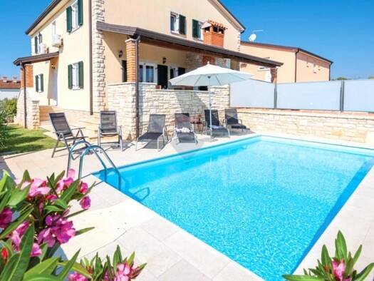 Doppelhaushälfte zum Kauf 675.000 € 5 Zimmer 169 m² 209 m² Grundstück Umag 52470