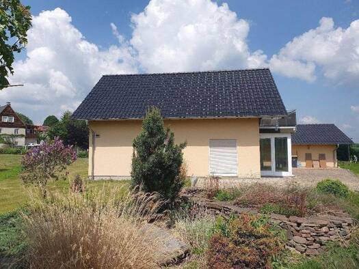 Einfamilienhaus zum Kauf 450.000 € 4 Zimmer 130 m² 2.975 m² Grundstück frei ab sofort Dorfstraße 43 a Obercunnersdorf Klingenberg 01774