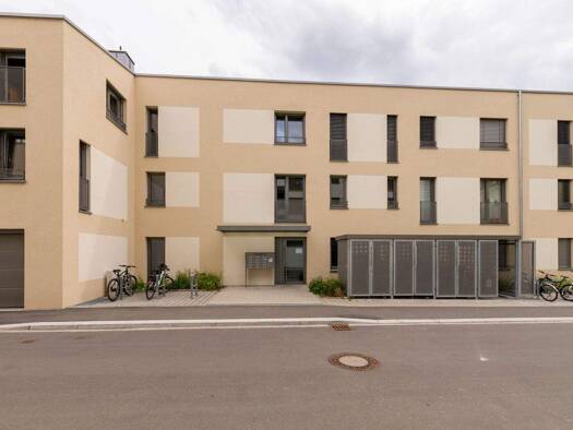 Wohnung zur Miete nur mit Wohnberechtigungsschein 626 € 4 Zimmer 83,4 m² 1. Geschoss frei ab 01.04.2026 Bossistr. 2 Grombühl Würzburg 97080
