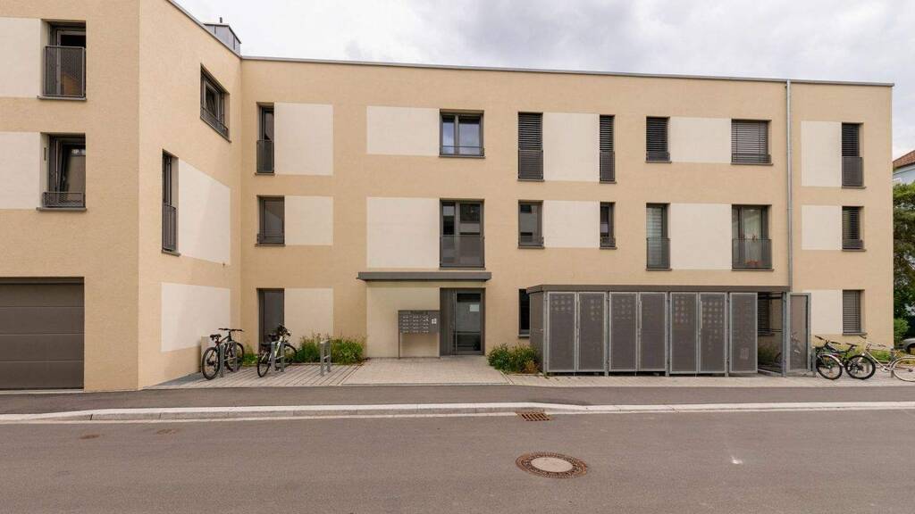 Wohnung zur Miete nur mit Wohnberechtigungsschein 626 € 4 Zimmer 83,4 m² 1. Geschoss frei ab 01.04.2026 Bossistr. 2 Grombühl Würzburg 97080