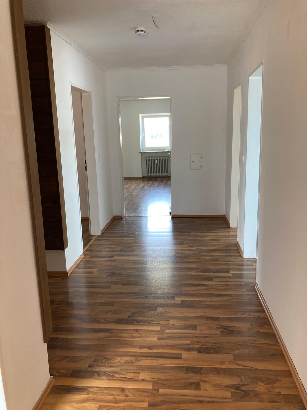 Apartment zur Miete 680 € 3 Zimmer 108 m²<br/>Wohnfläche 2.<br/>Geschoss ab sofort<br/>Verfügbarkeit Wiesenstrasse 6 Schwand Schwanstetten 90596