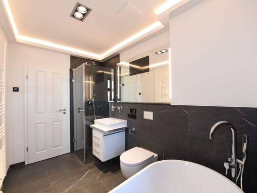 Wohnung zur Miete - Erstbezug 800 € 2 Zimmer 57 m² 2. Geschoss frei ab 01.03.2026 Lützner Straße 18 Altlindenau Leipzig 04177