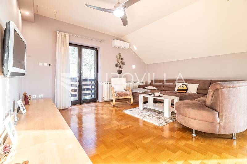 Haus zum Kauf 700.000 € 6 Zimmer 399 m²<br/>Wohnfläche Kozincev breg Vrapce 10090