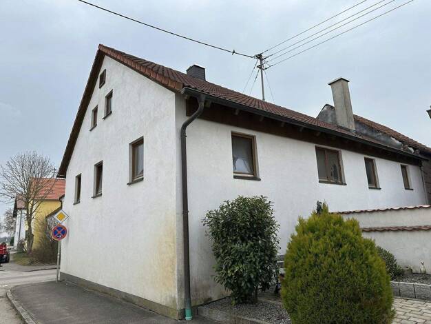 Einfamilienhaus zum Kauf provisionsfrei 235.000 € 6 Zimmer 220 m² 241 m² Grundstück Sonnenstr. 2 Unterstall 86673